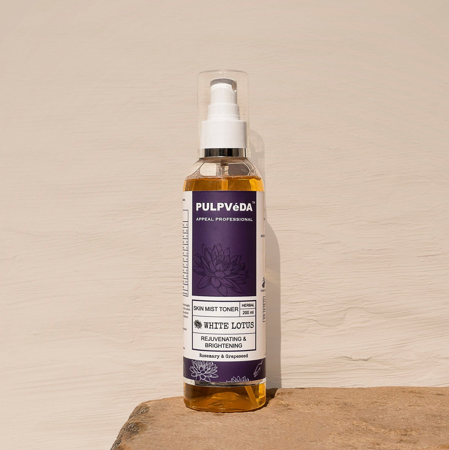 WHITE LOTUS REJUVENATING SKIN MIST TONER WITH ROSEMARY 200 ml Cleanser, Toner, Moisturiser Pulpvéda